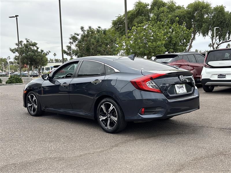 Honda Civic Touring Sedan CVT 2016