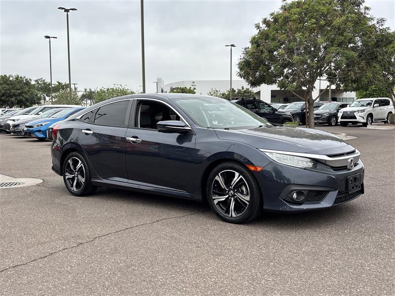 Honda Civic Touring Sedan CVT 2016