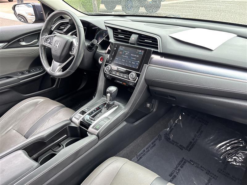 Honda Civic Touring Sedan CVT 2016