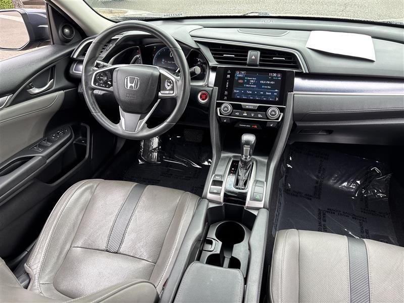 Honda Civic Touring Sedan CVT 2016
