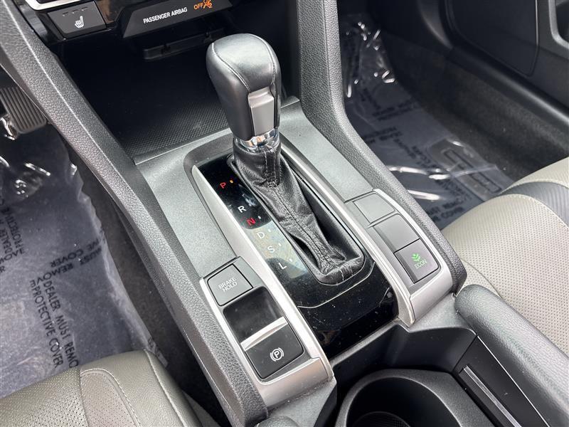 Honda Civic Touring Sedan CVT 2016