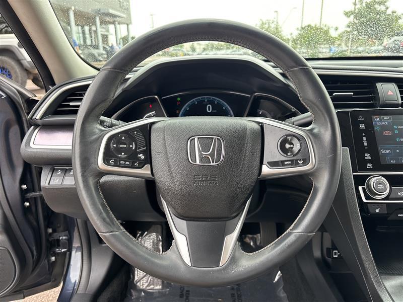 Honda Civic Touring Sedan CVT 2016