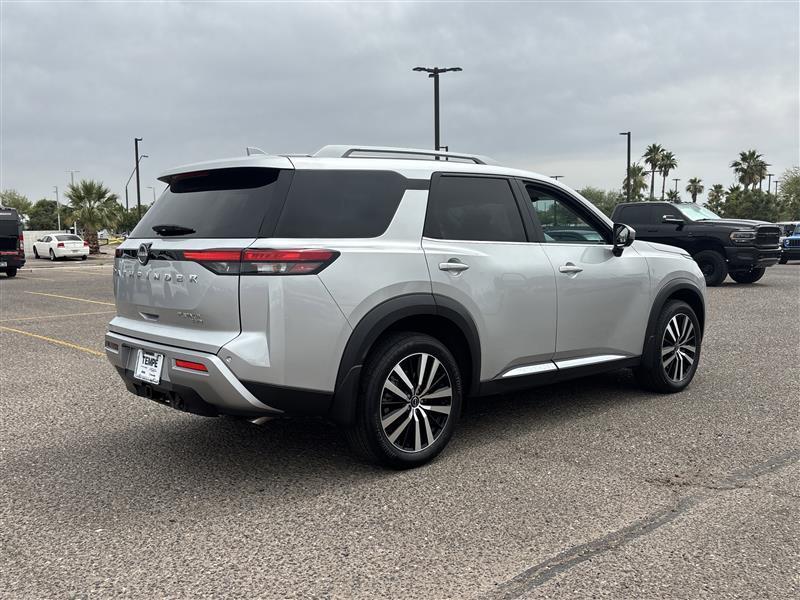 Nissan Pathfinder Platinum 4WD 2025