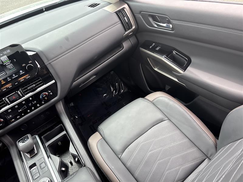 Nissan Pathfinder Platinum 4WD 2025