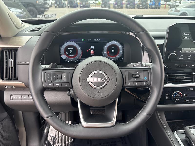 Nissan Pathfinder Platinum 4WD 2025