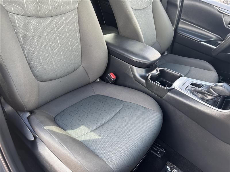 Toyota RAV4 XLE AWD 2023