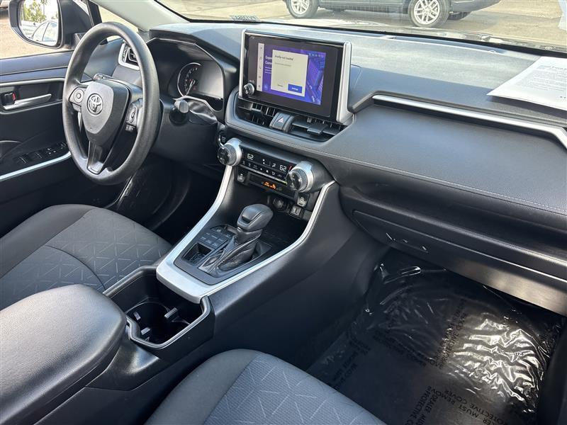 Toyota RAV4 XLE AWD 2023