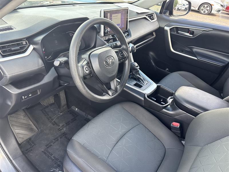 Toyota RAV4 XLE AWD 2023