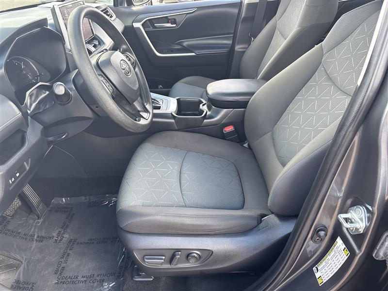 Toyota RAV4 XLE AWD 2023