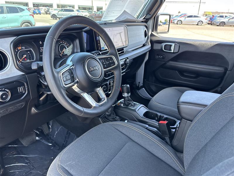 Jeep Wrangler Sahara 2024