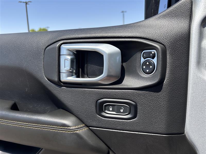 Jeep Wrangler Sahara 2024