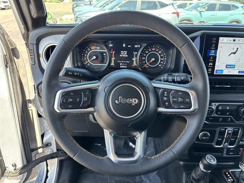 Jeep Wrangler Sahara 2024
