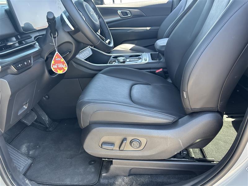 Kia Carnival Hybrid SX 2026