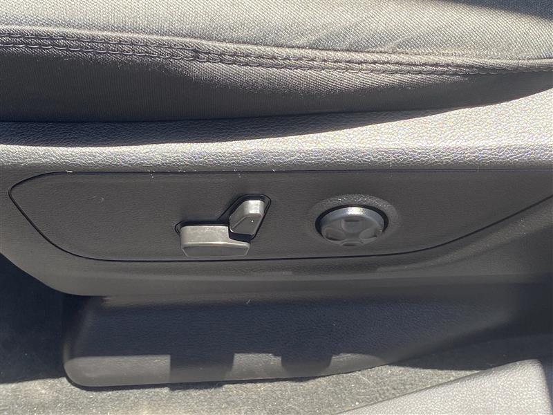 RAM 1500 Big Horn Crew Cab SWB 4WD 2021