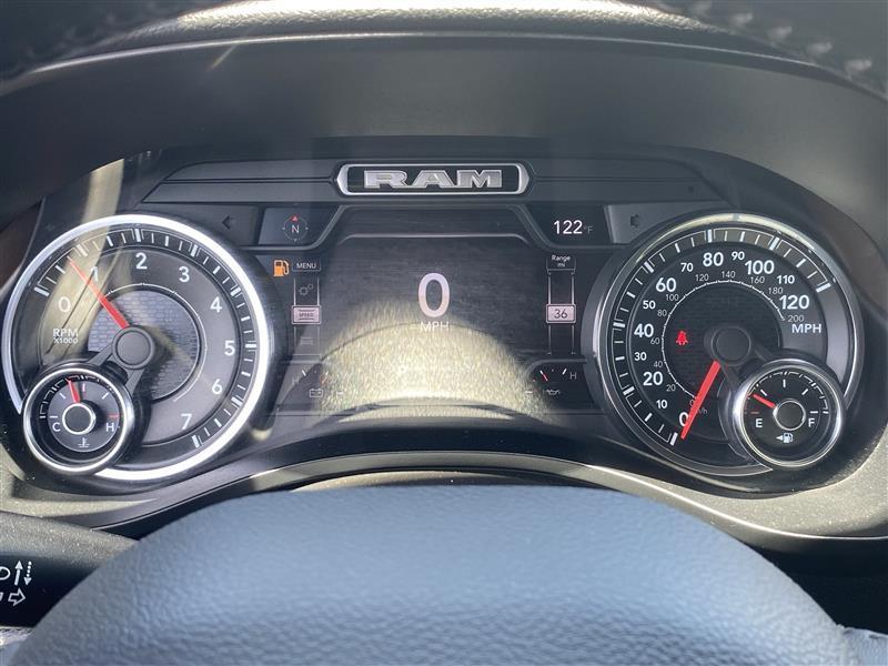 RAM 1500 Big Horn Crew Cab SWB 4WD 2021