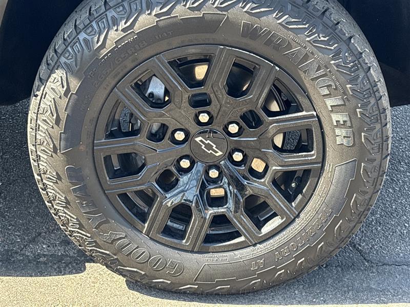 Chevrolet Colorado Trail Boss Crew Cab 4WD 2023
