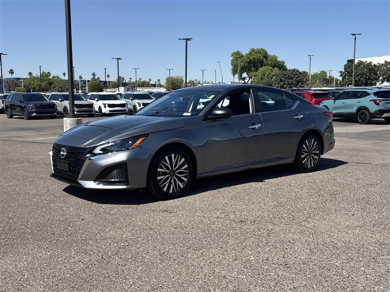 Nissan Altima 2.5 SV 2025