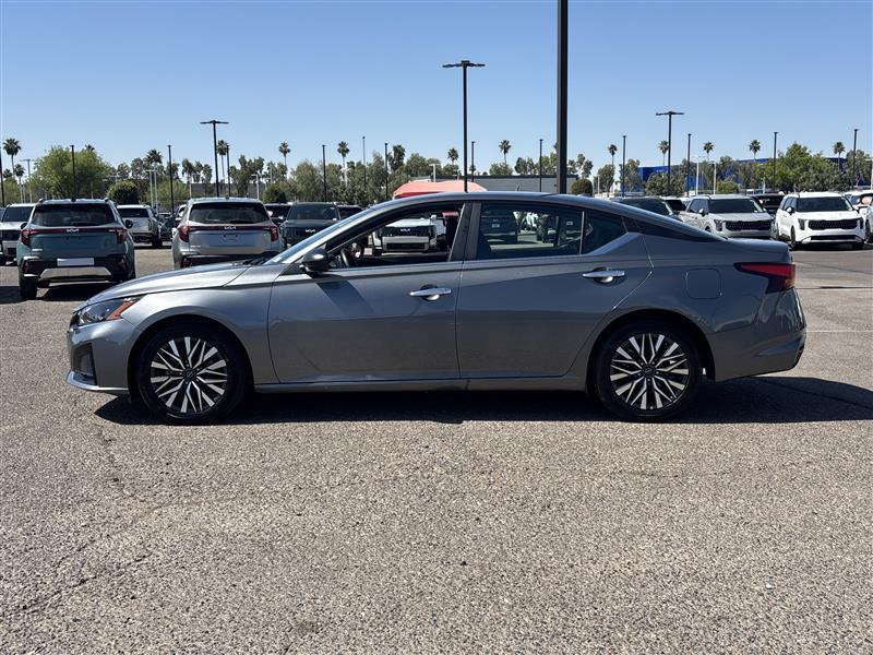 Nissan Altima 2.5 SV 2025