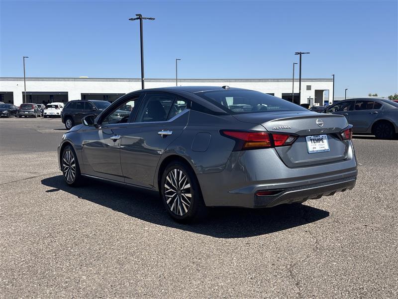 Nissan Altima 2.5 SV 2025