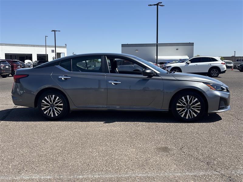 Nissan Altima 2.5 SV 2025