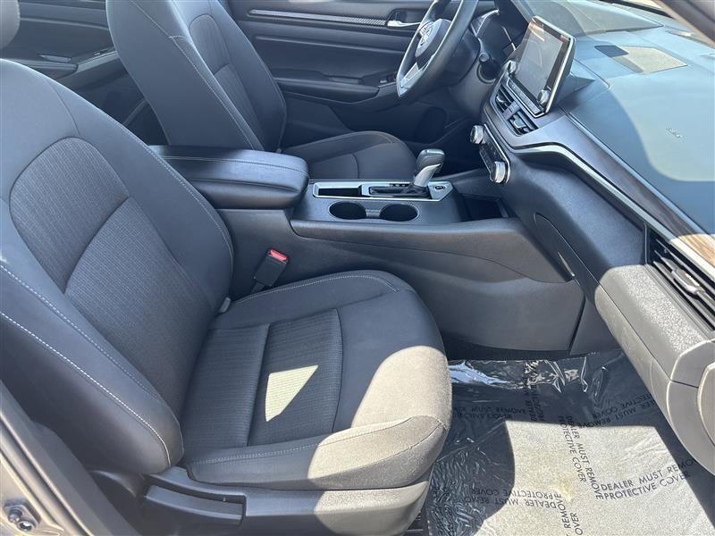 Nissan Altima 2.5 SV 2025