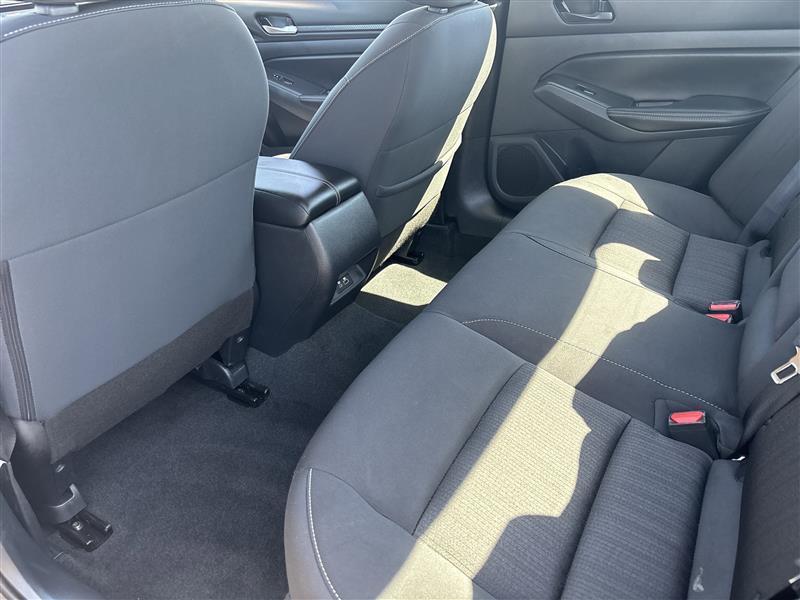 Nissan Altima 2.5 SV 2025