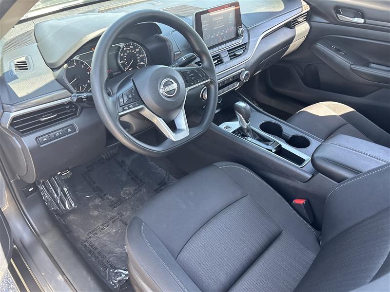 Nissan Altima 2.5 SV 2025