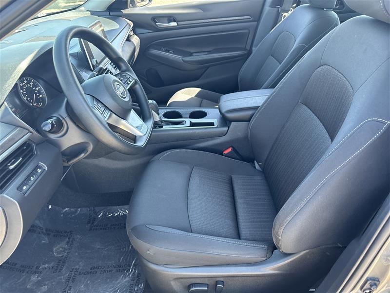 Nissan Altima 2.5 SV 2025
