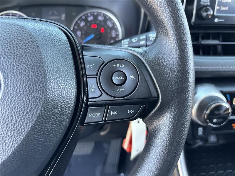 Toyota RAV4 Hybrid LE 2020