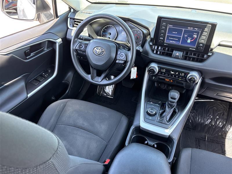 Toyota RAV4 Hybrid LE 2020