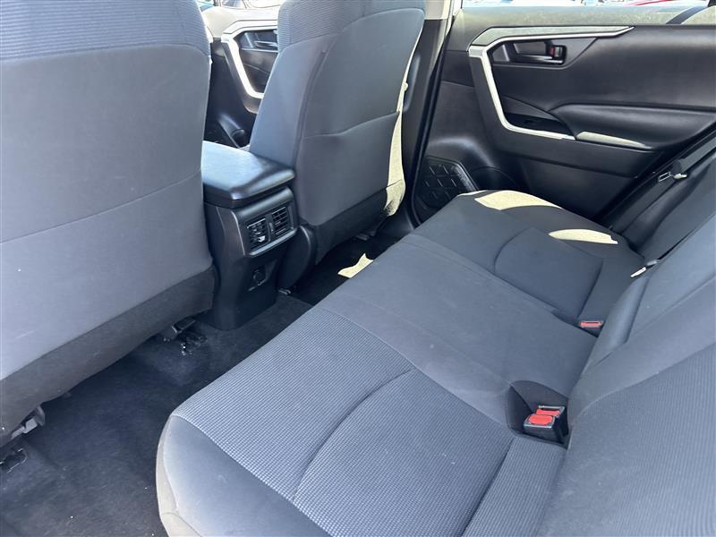 Toyota RAV4 Hybrid LE 2020