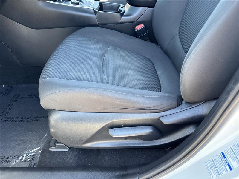 Toyota RAV4 Hybrid LE 2020