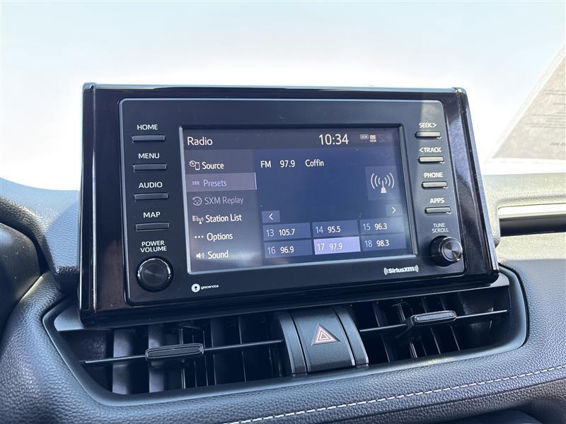 Toyota RAV4 Hybrid LE 2020