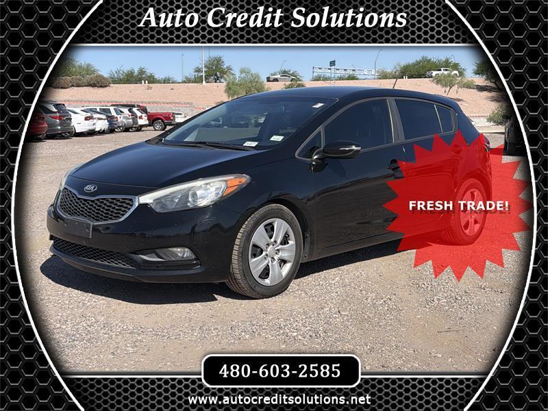 Kia Forte 5-Door LX 2016