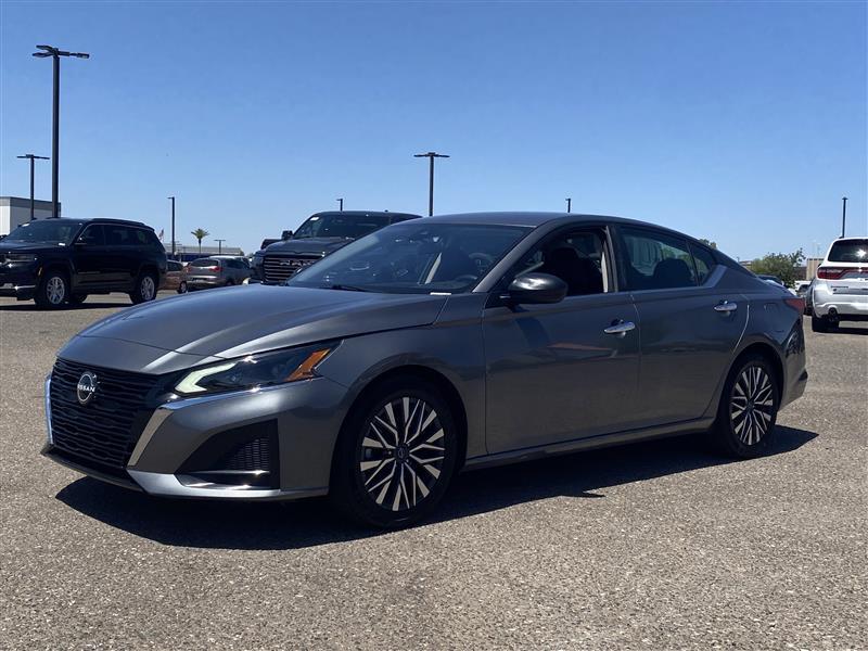 Nissan Altima 2.5 SV 2024