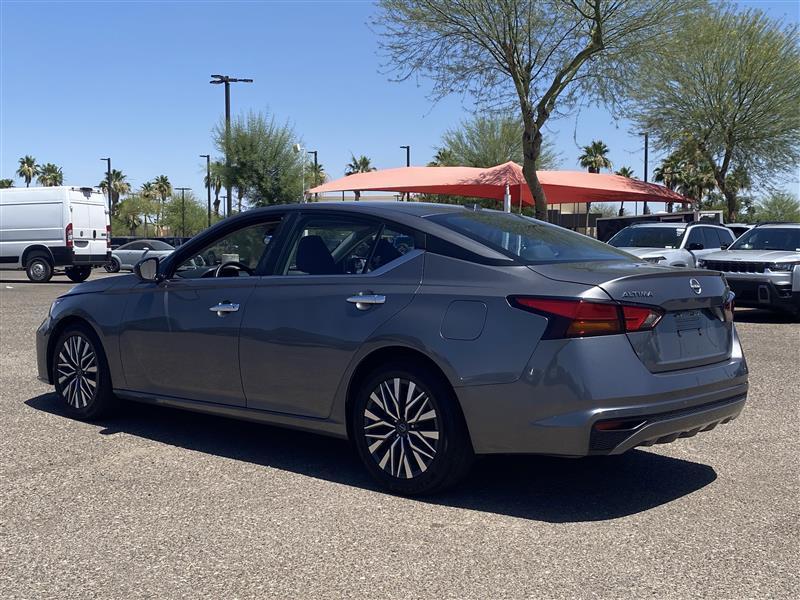 Nissan Altima 2.5 SV 2024