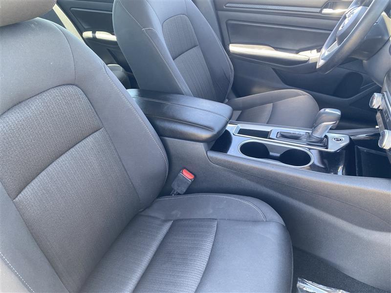 Nissan Altima 2.5 SV 2024
