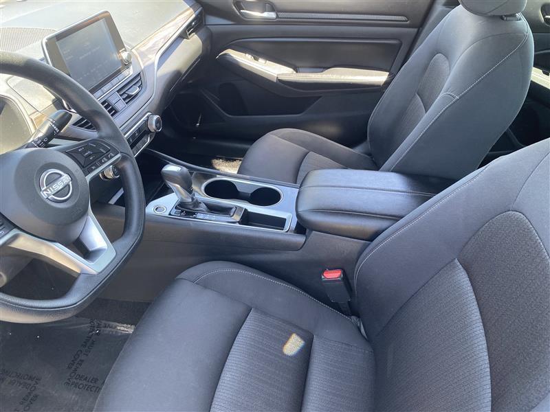 Nissan Altima 2.5 SV 2024