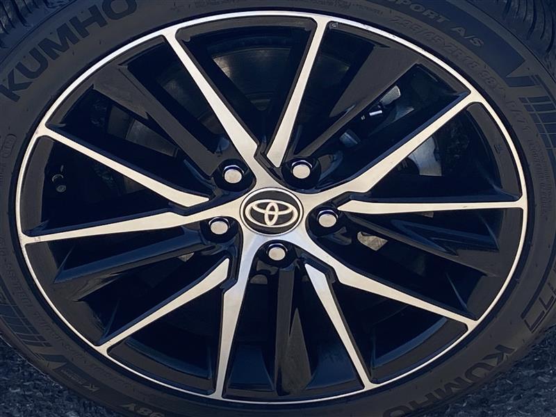 Toyota Camry SE 2023