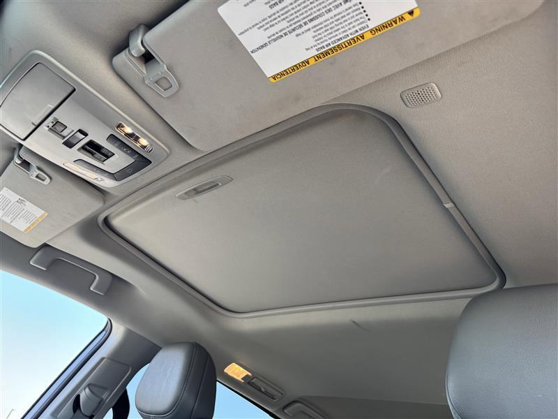 Toyota Sienna XLE 7-Passenger 2023