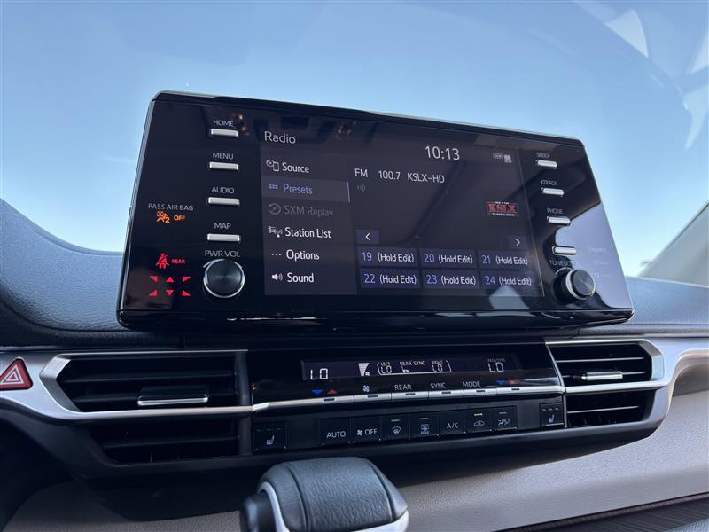 Toyota Sienna XLE 7-Passenger 2023
