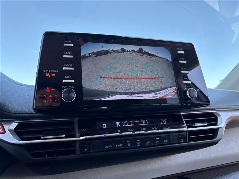 Toyota Sienna XLE 7-Passenger 2023