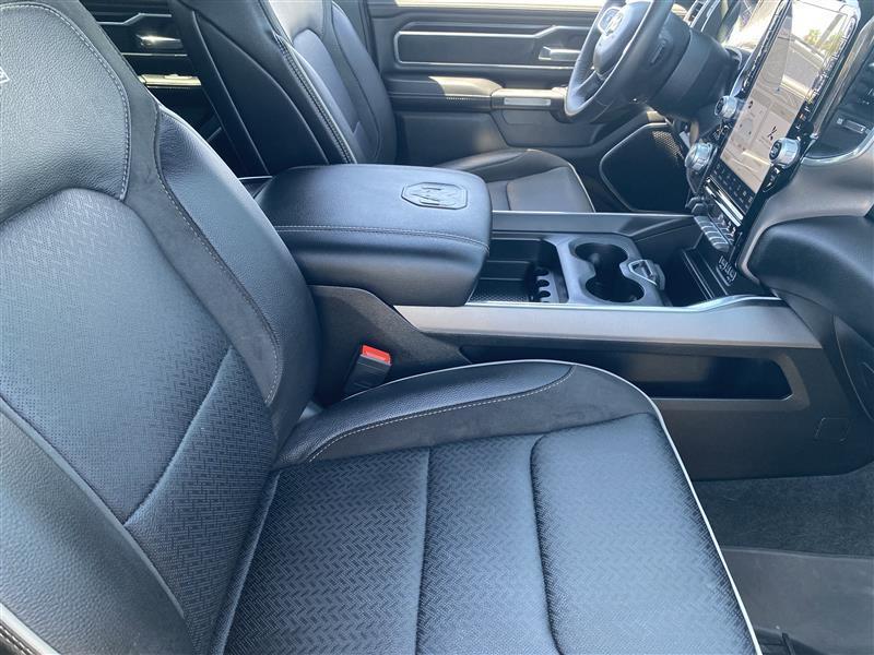 RAM 1500 Laramie Crew Cab SWB 4WD 2023