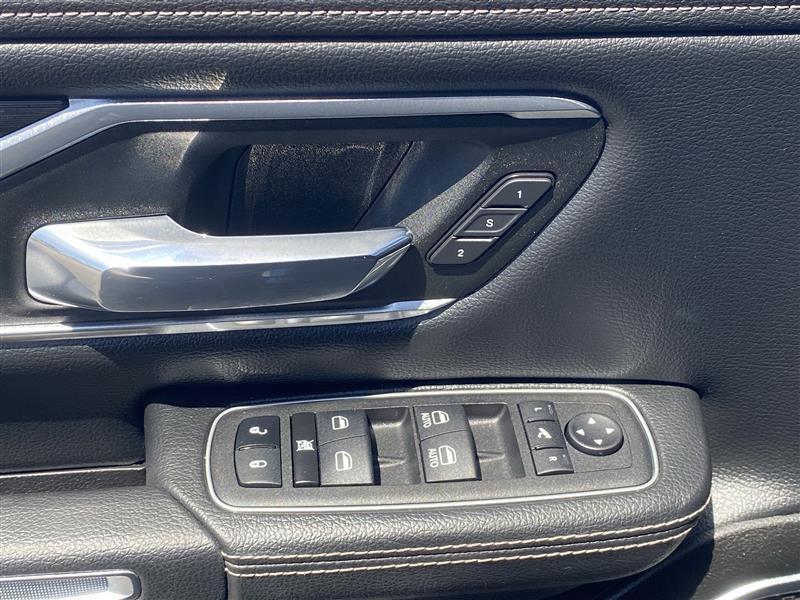 RAM 1500 Laramie Crew Cab SWB 4WD 2023