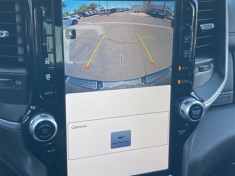 RAM 1500 Laramie Crew Cab SWB 4WD 2023