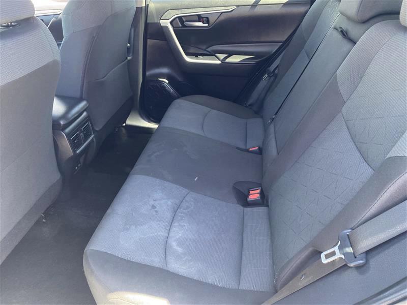 Toyota RAV4 XLE 2024