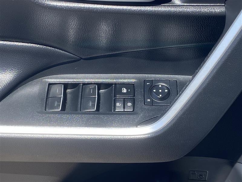 Toyota RAV4 XLE 2024