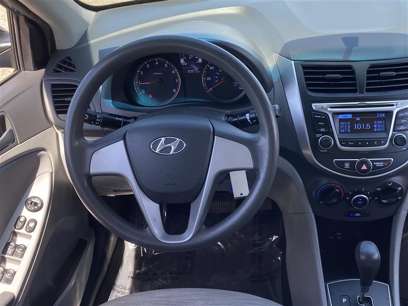 Hyundai Accent SE 4-Door 6A 2017