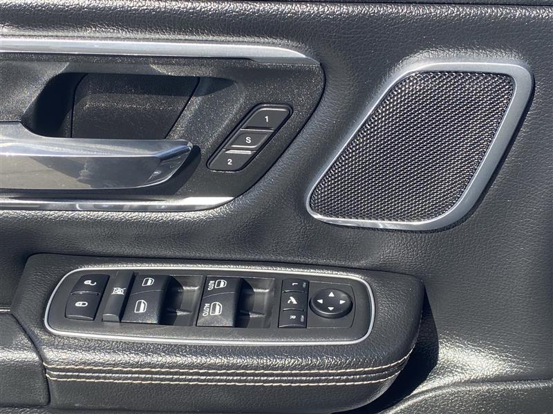 RAM 1500 Laramie Crew Cab SWB 4WD 2023