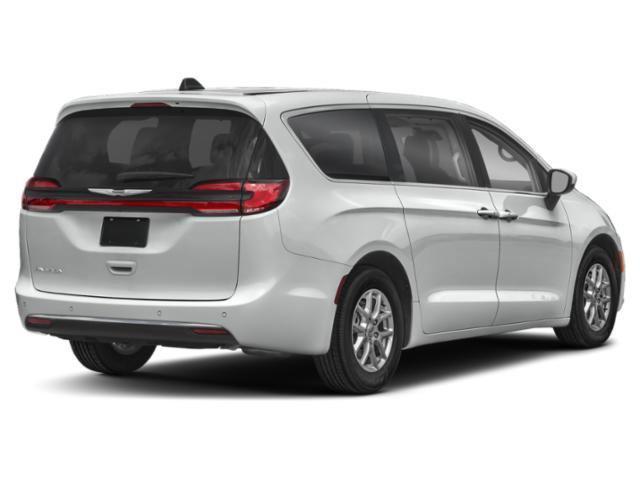 Chrysler Pacifica Touring L 2024